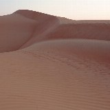 Die teils noch unberührte Wüste ist ein Highlight jeder Reise.