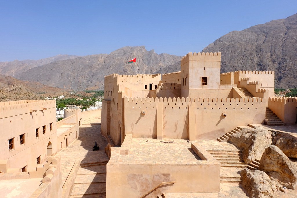 Im Oman können Sei viele prächtige Forts besuchen
