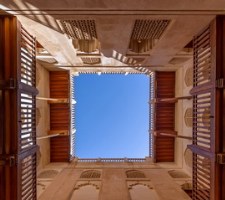 Architektur und Geschichte dieses Schlosses sind einzigartig in Oman.