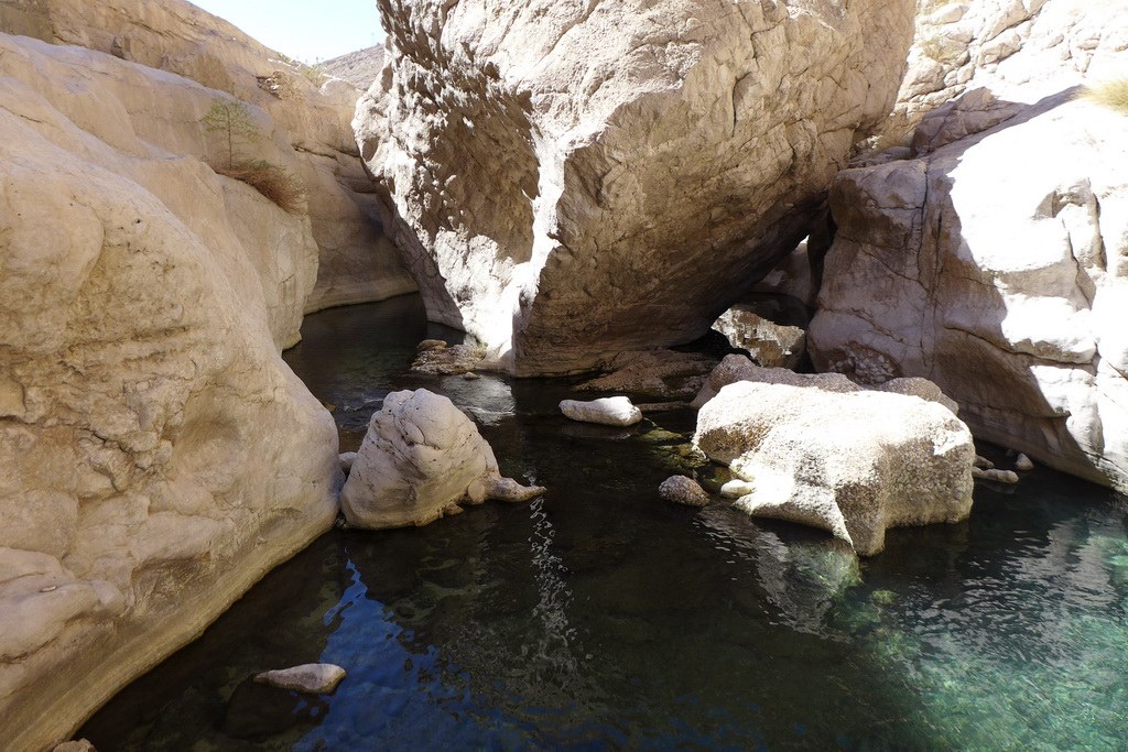 Die Pools der größeren Wadis laden zu einem erfrischenden Bad ein.