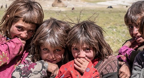 Freundliche Kinder in Zentralasien